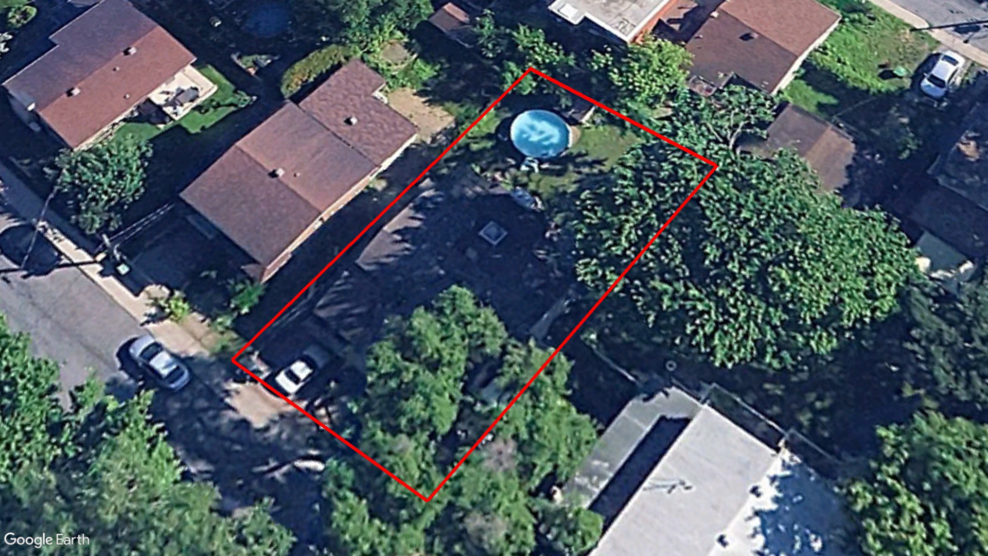 Tax Sale Montreal, Quebec - 020730-06