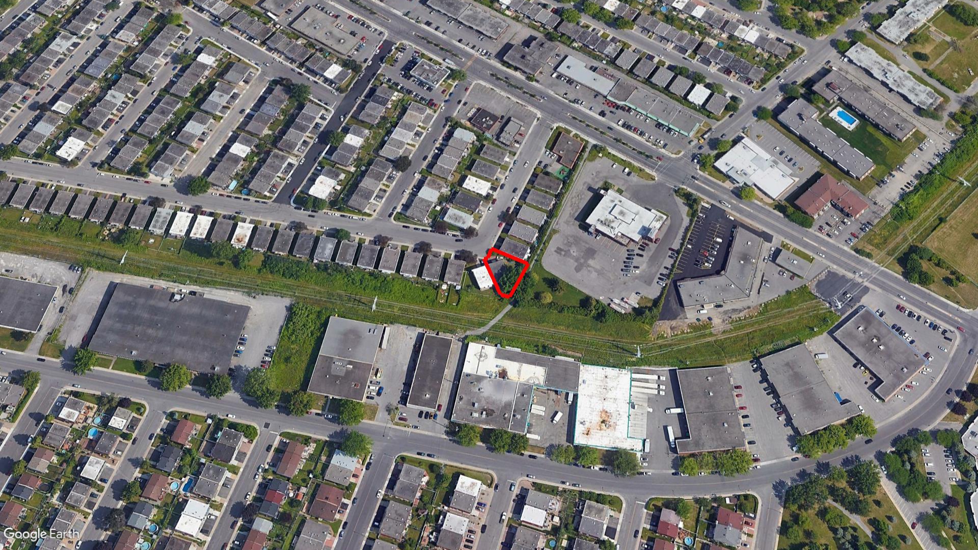 Tax Sale Montreal, Quebec - 040379-57