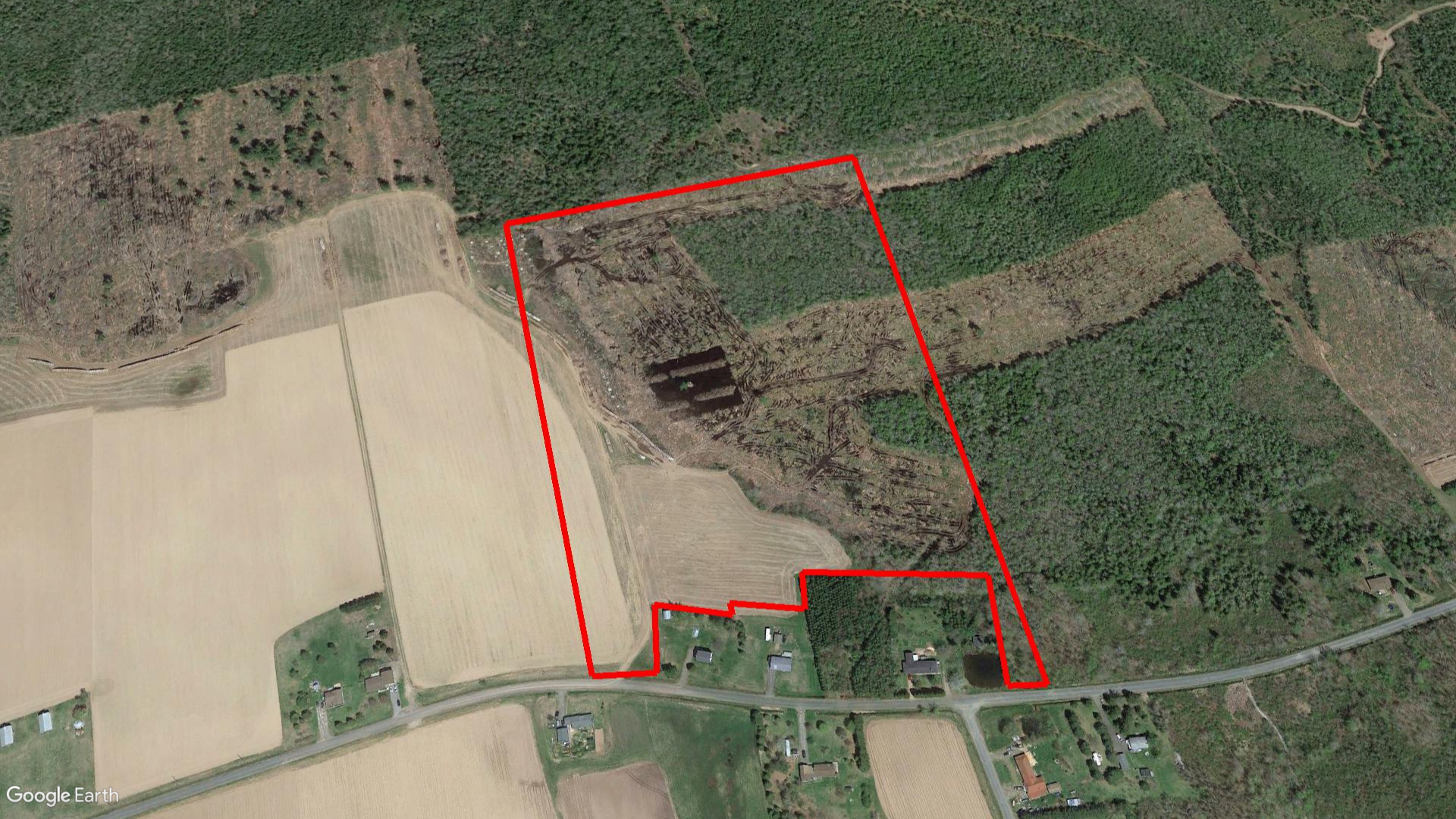 Tax Sale Moncton, New Brunswick - 04113685