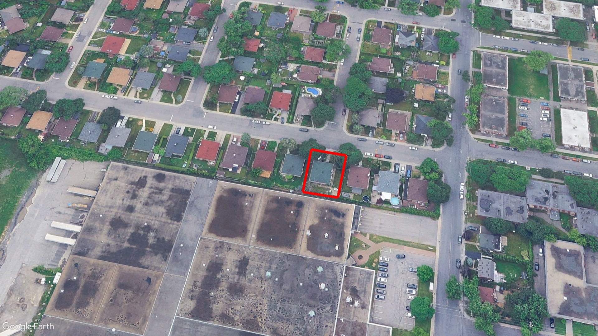 Tax Sale Montreal, Quebec - 040294-06