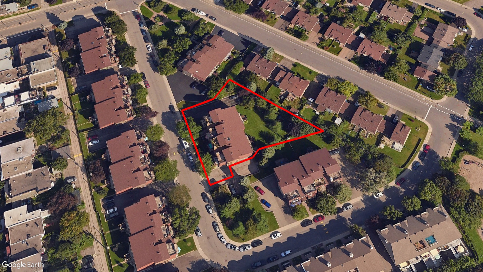 Tax Sale Montreal, Quebec - 052122-16 