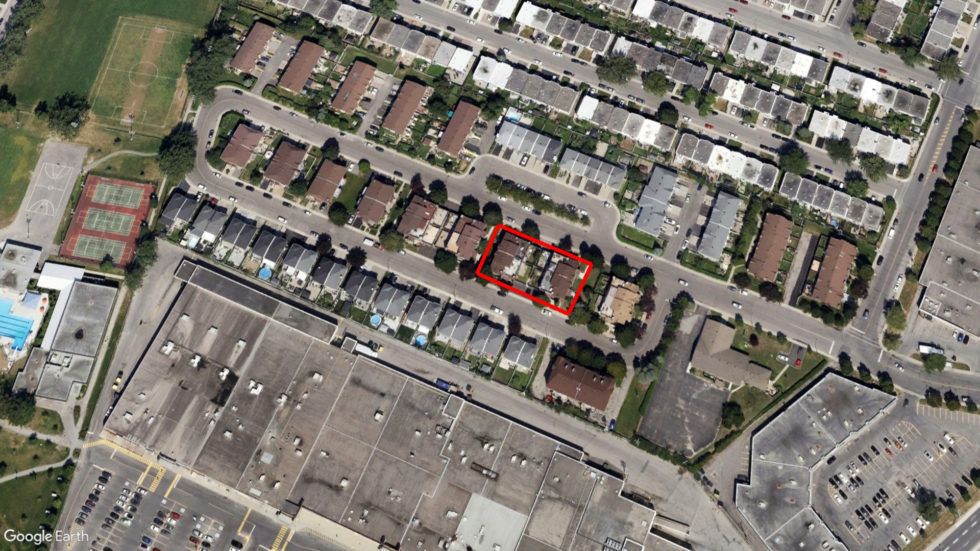 Tax Sale Montreal, Quebec - 041376-45