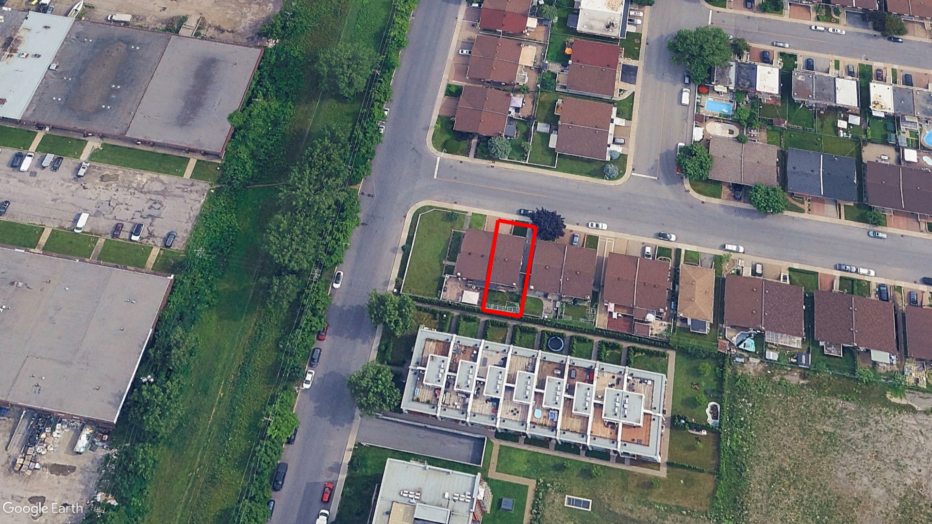 Tax Sale Montreal, Quebec - 040415-25