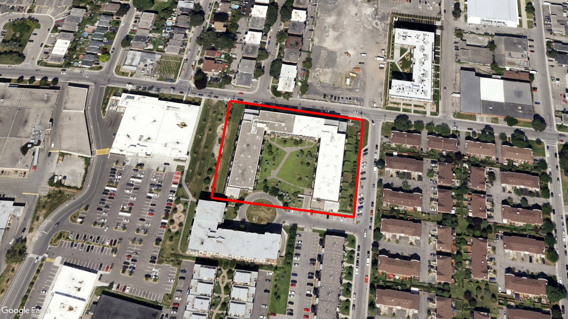 Tax Sale Montreal, Quebec - 052079-63