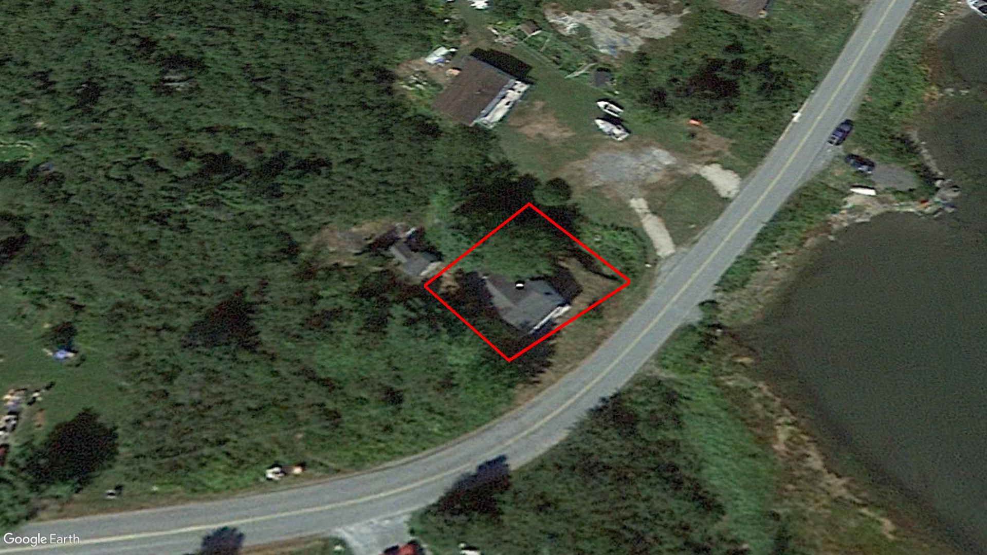 Tax Sale Lunenburg, Nova Scotia - 04529235