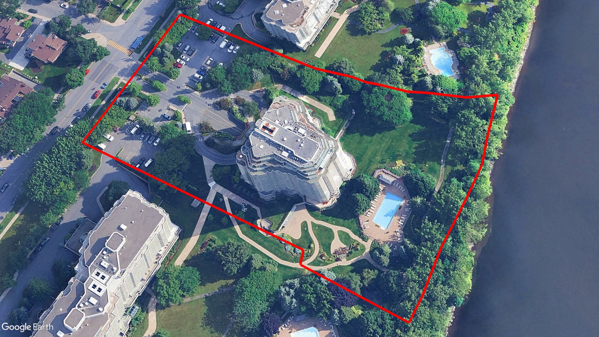 Tax Sale Montreal, Quebec - 011033-64