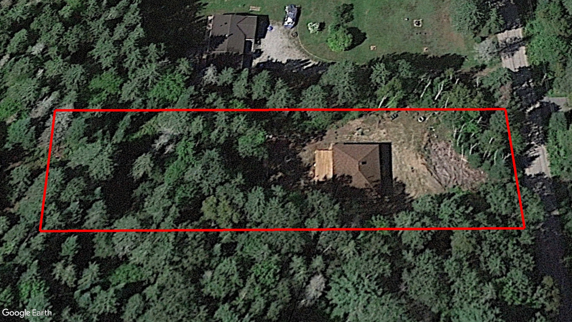 Tax Sale Huntsville, Ontario - 44 42 040 004 01800 0000