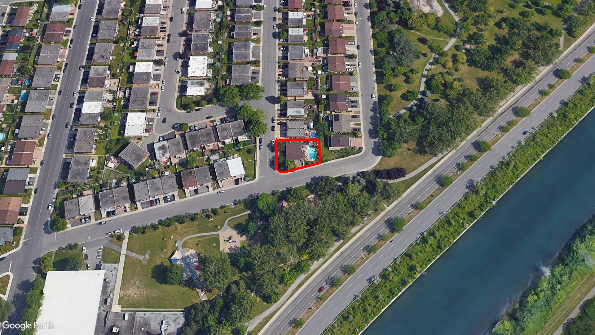 Tax Sale Montreal, Quebec - 040438-12