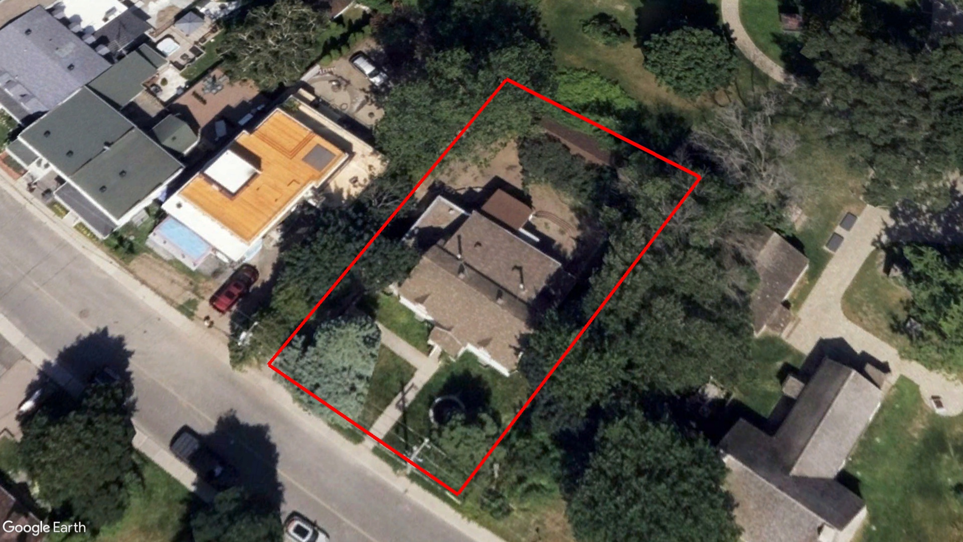 Tax Sale Montreal, Quebec - 050899-39