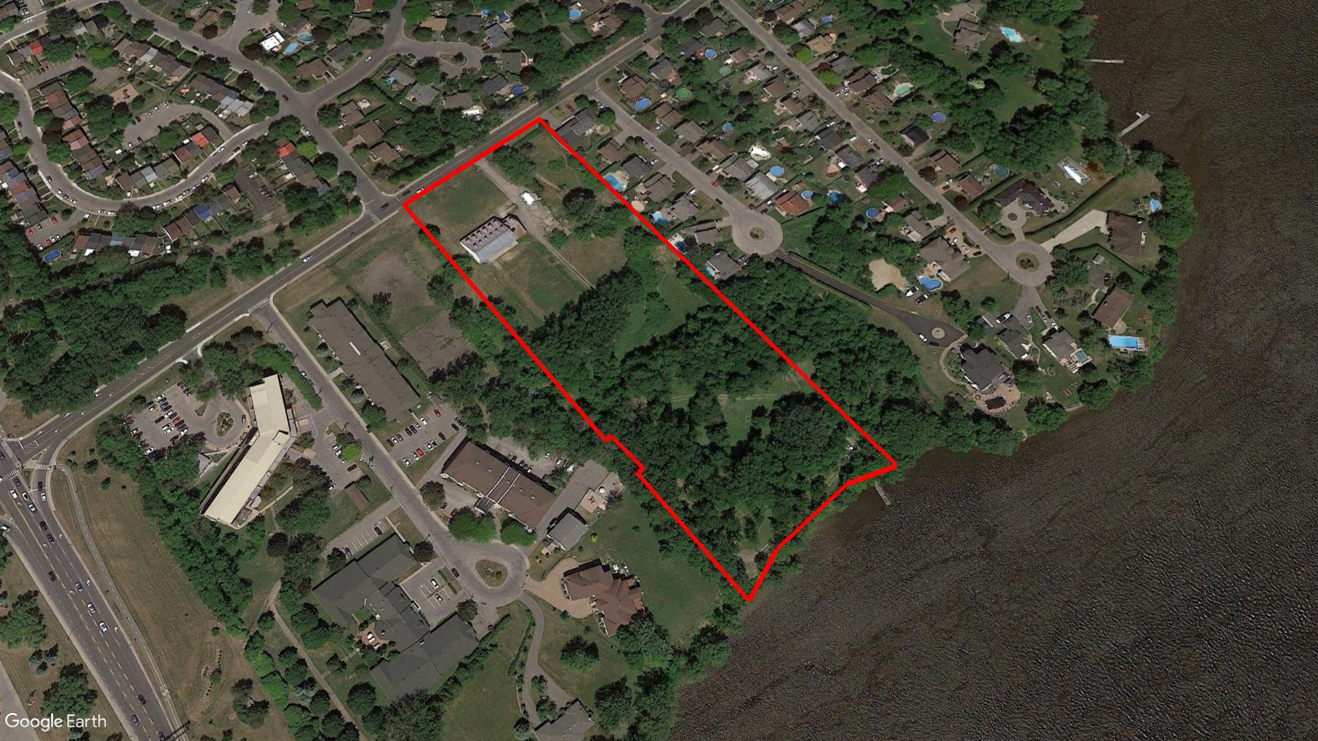 Tax Sale Montreal, Quebec - 041229-60