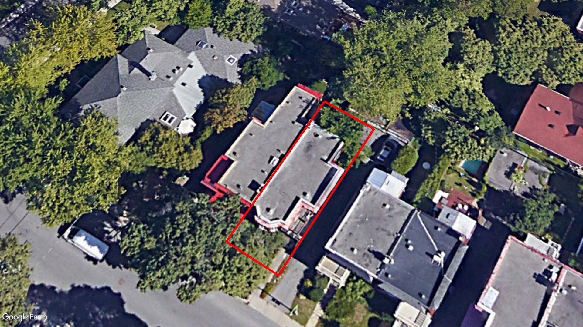 Tax Sale Montreal, Quebec - 030348-65