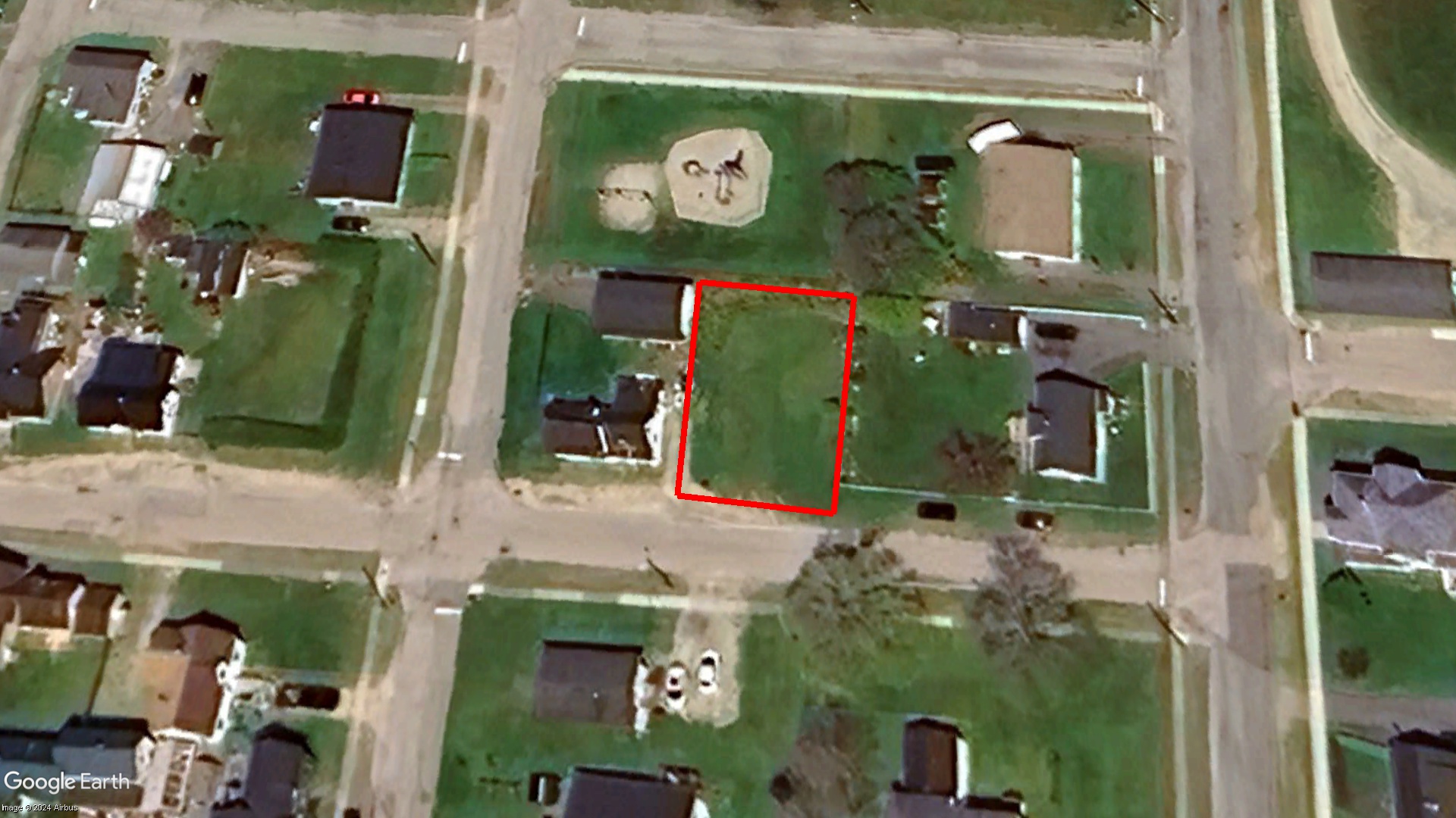 Tax Sale Yarmouth, Nova Scotia - 03361454