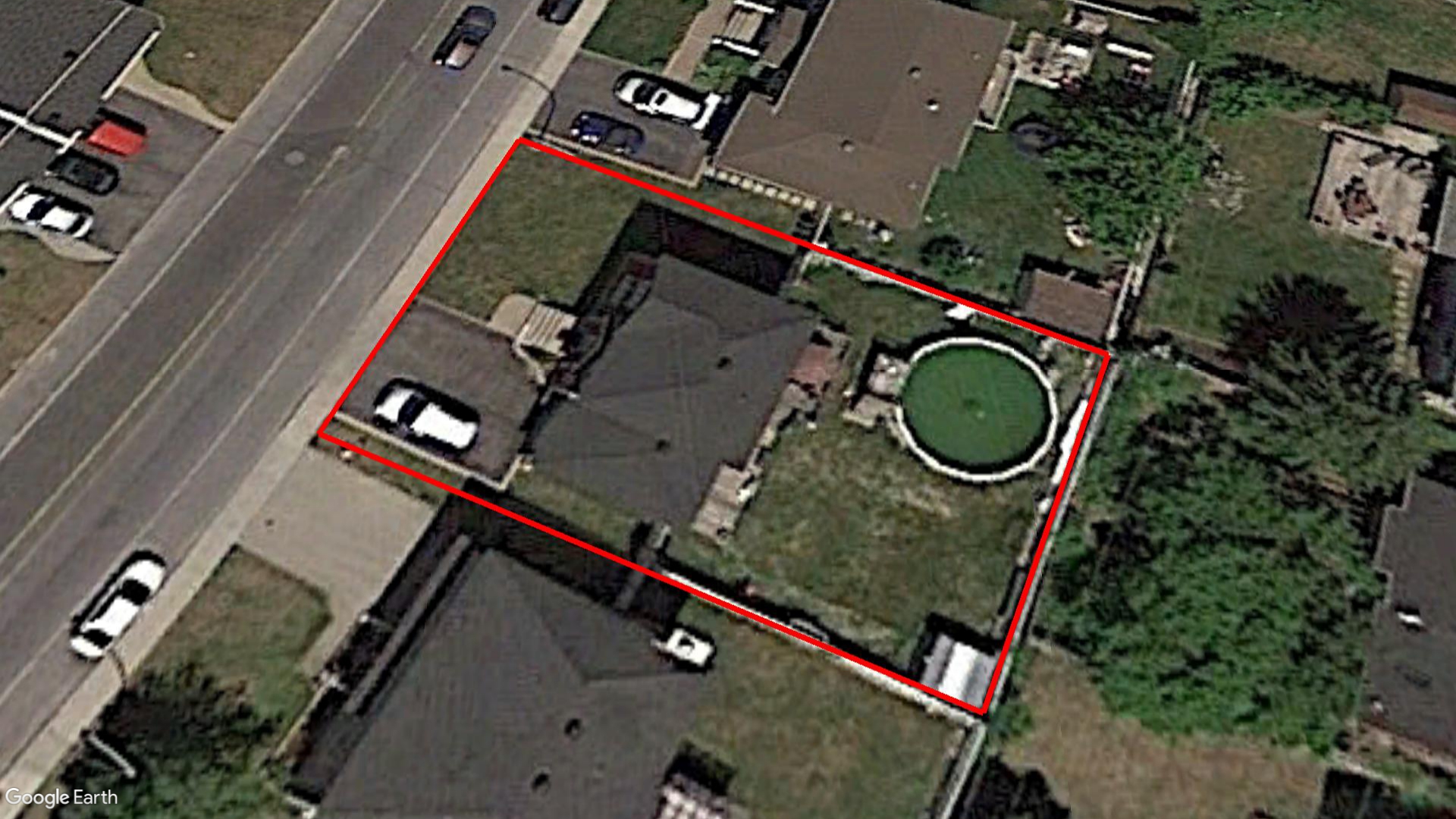 Tax Sale Montreal, Quebec - 040189-46