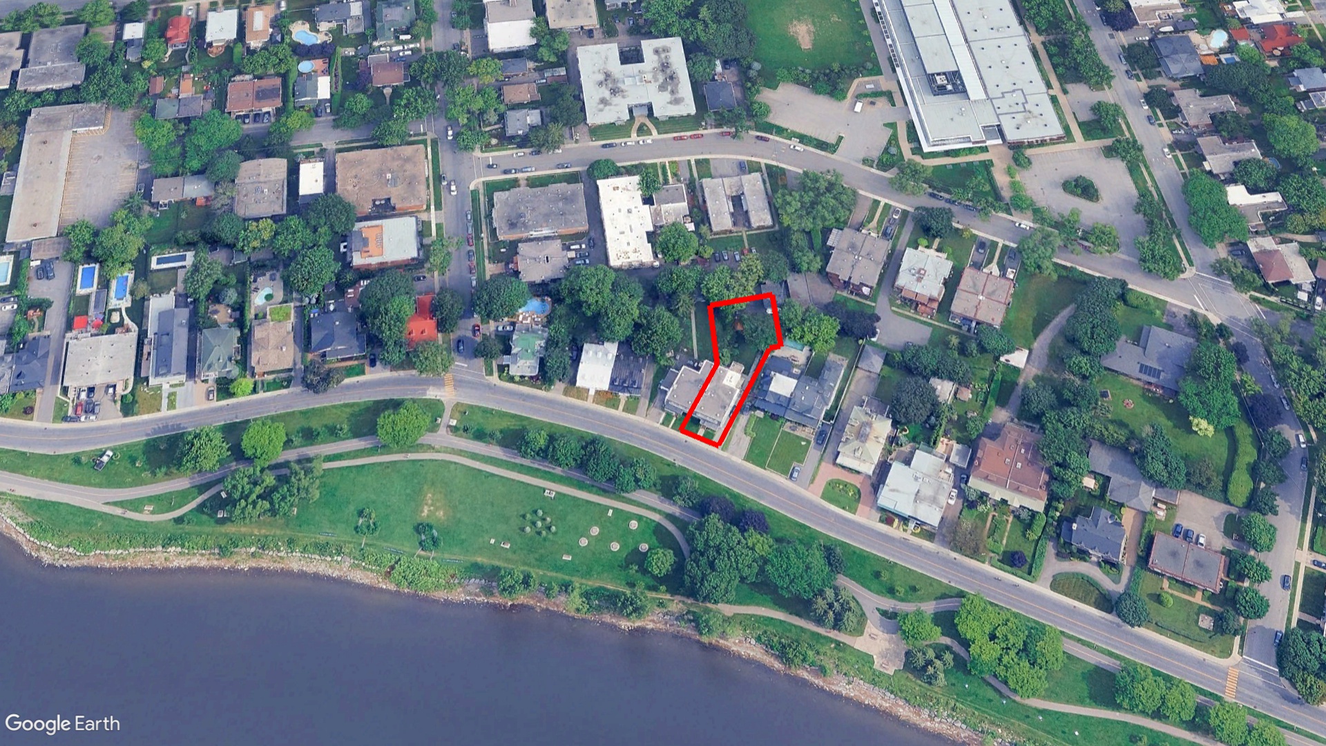 Tax Sale Montreal, Quebec - 052707-30