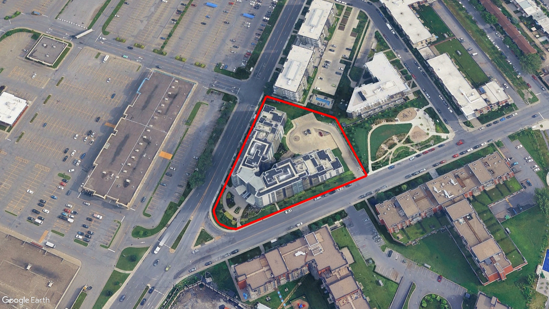 Tax Sale Montreal, Quebec - 052505-88