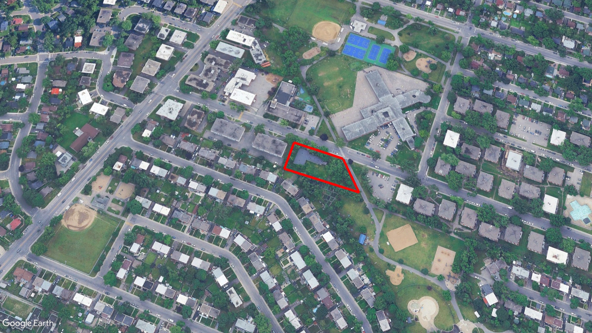 Tax Sale Montreal, Quebec - 040359-90