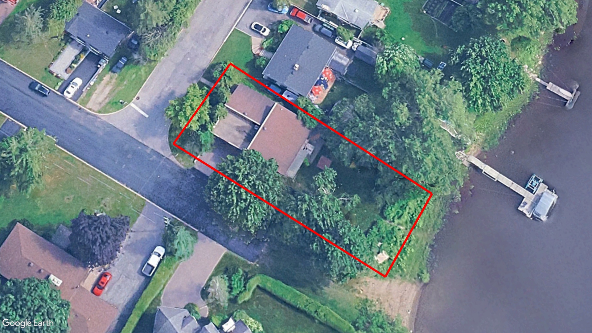 Tax Sale Montreal, Quebec - 040547-09