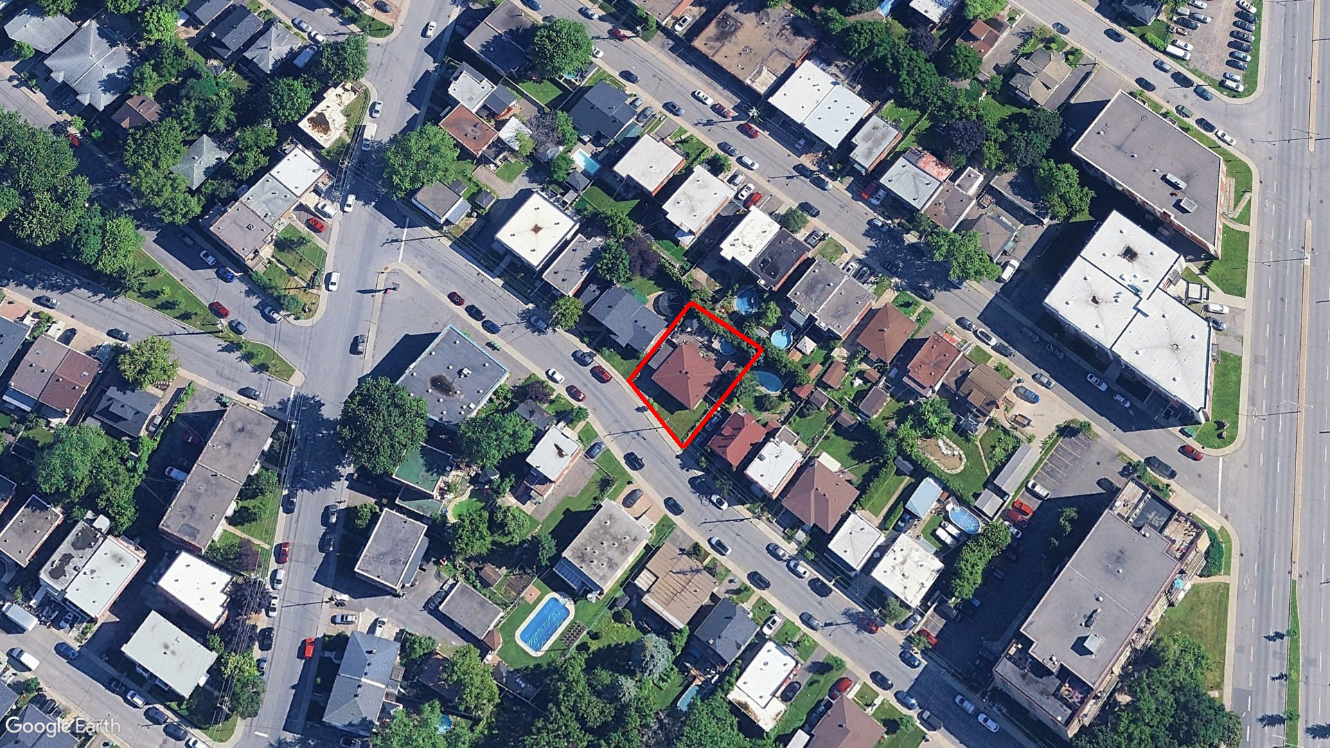 Tax Sale Montreal, Quebec - 020729-78