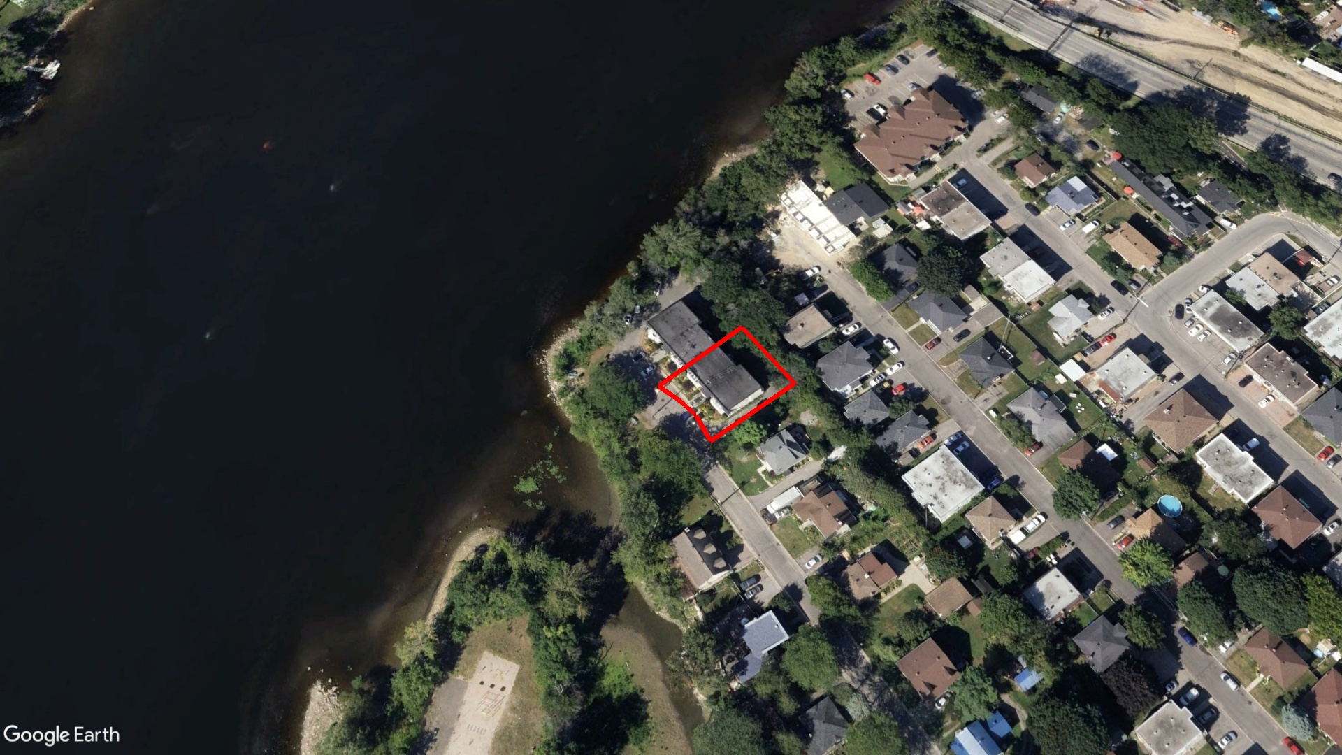 Tax Sale Montreal, Quebec - 051330-72