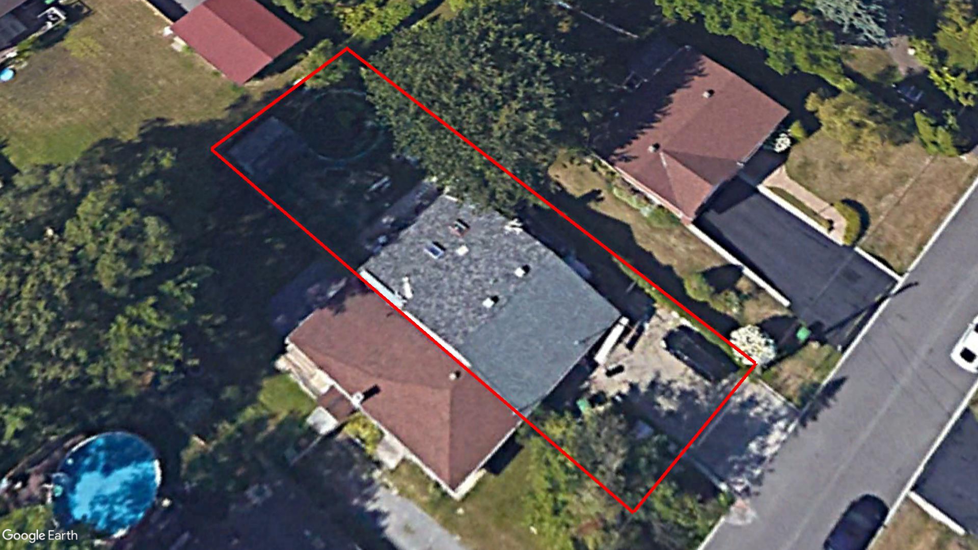 Tax Sale Montreal, Quebec - 040017-95