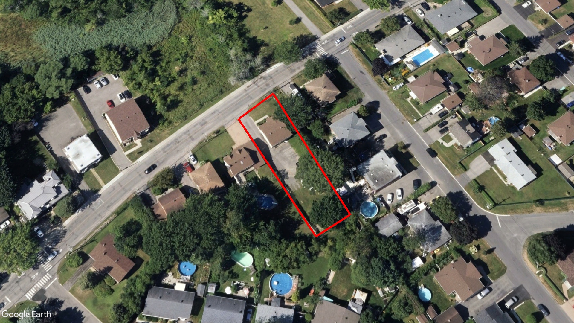 Tax Sale Montreal, Quebec - 040534-55