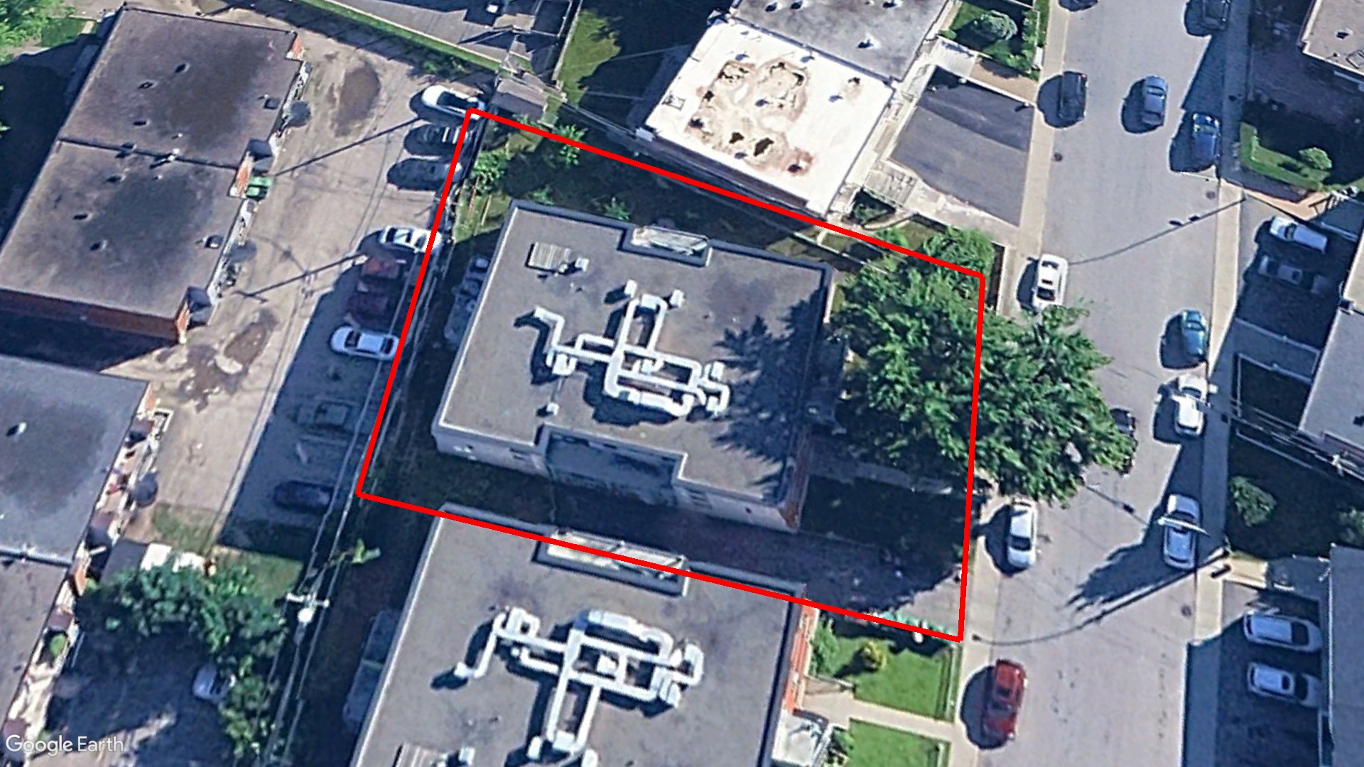 Tax Sale Montreal, Quebec - 020875-80