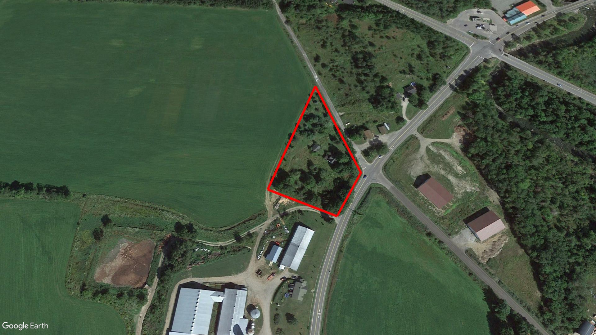 Tax Sale Coaticook, Quebec - 2002 70 7026