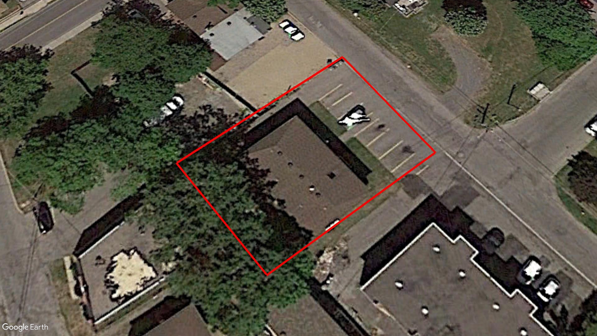 Tax Sale Montreal, Quebec - 040533-62