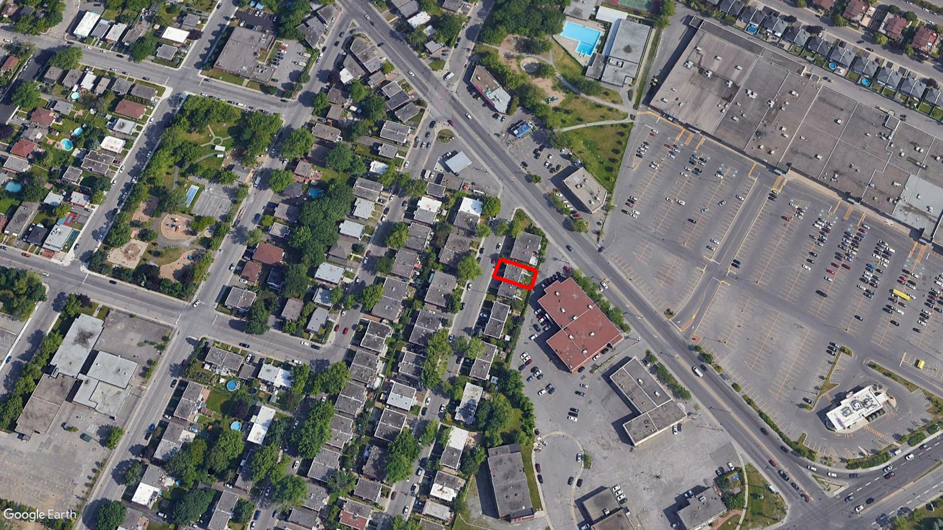 Tax Sale Montreal, Quebec - 040270-99