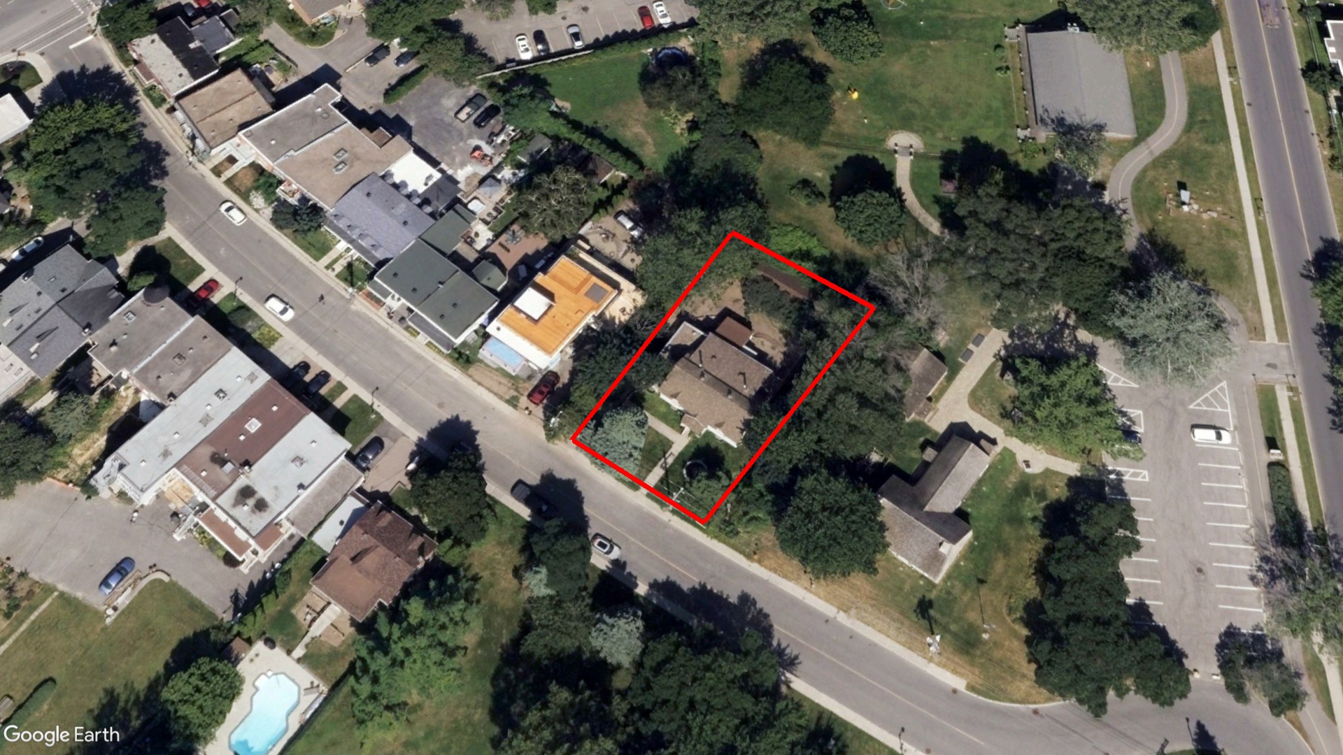 Tax Sale Montreal, Quebec - 050899-39