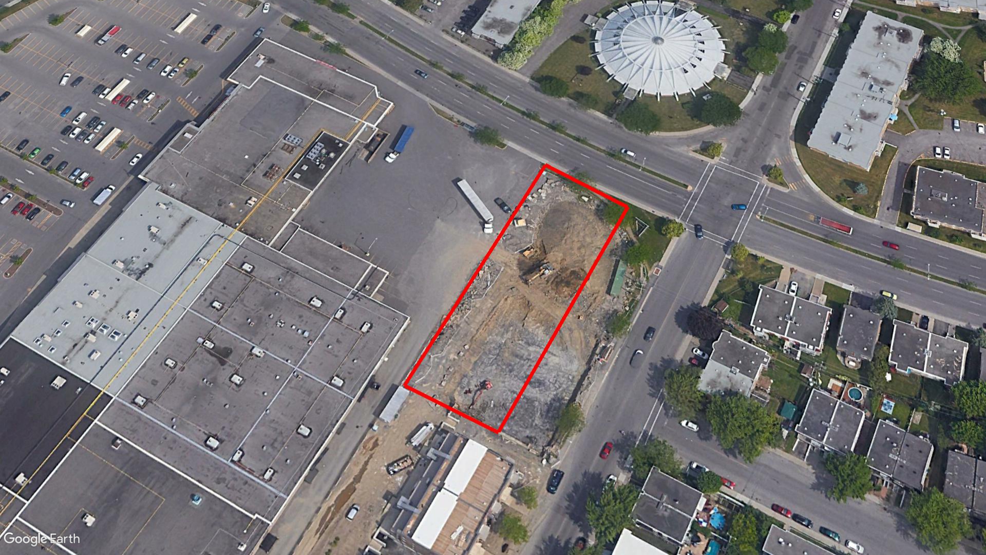 Tax Sale Montreal, Quebec - 052329-01