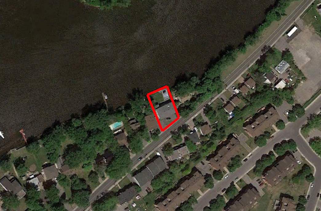 Tax Sale Montreal, Quebec - 040837-55