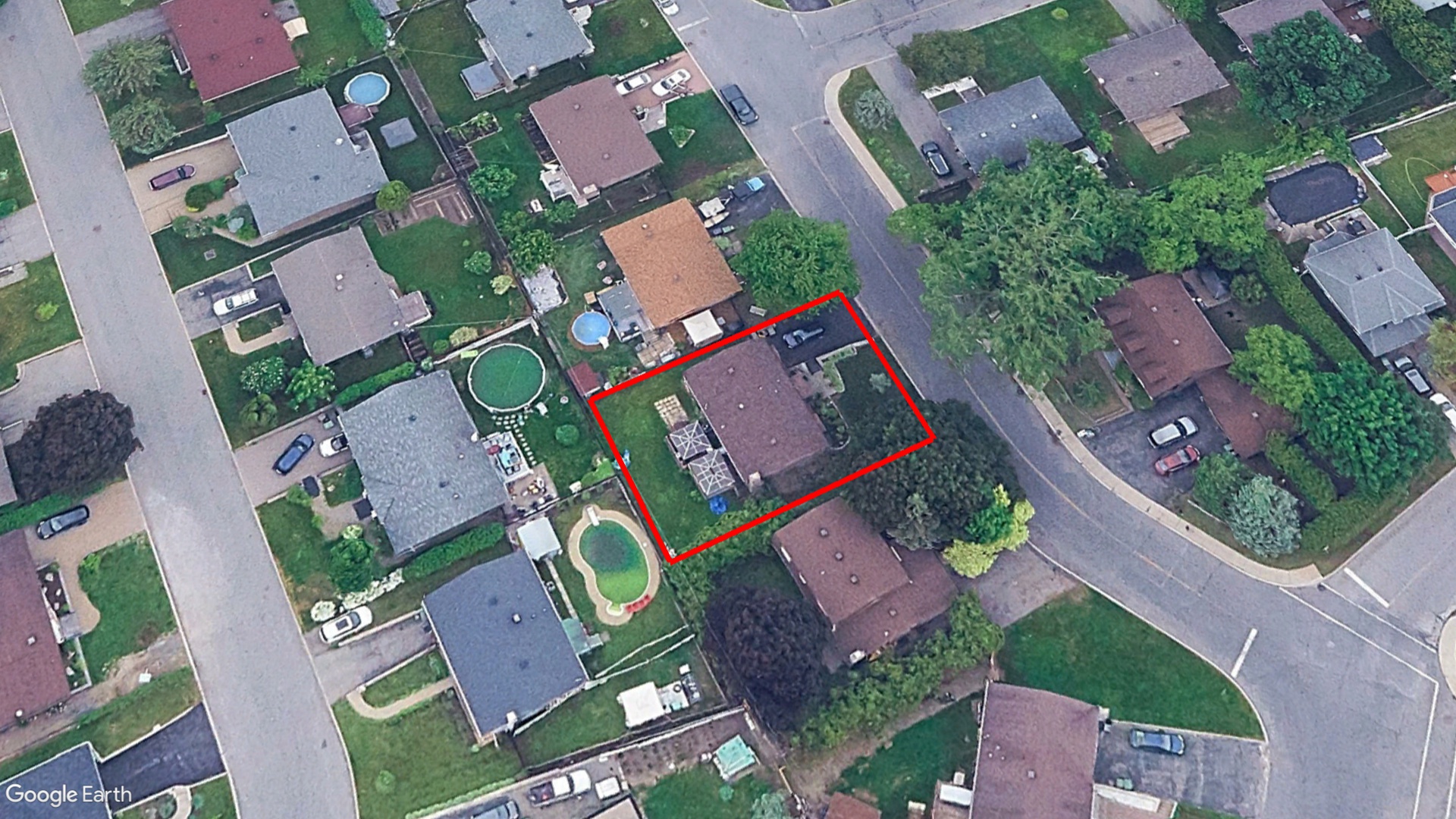 Tax Sale Montreal, Quebec - 040184-47