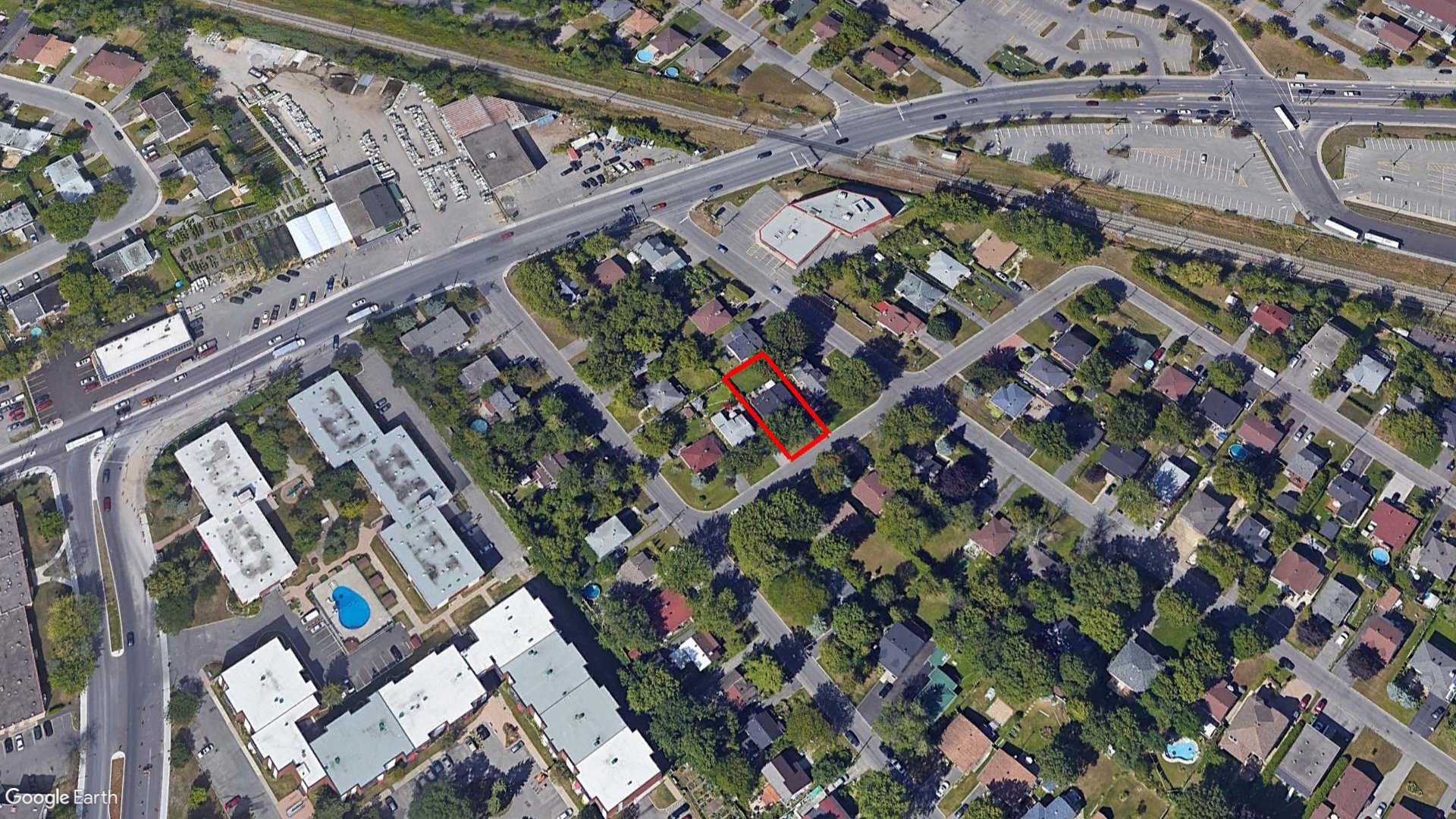 Tax Sale Montreal, Quebec - 040763-49