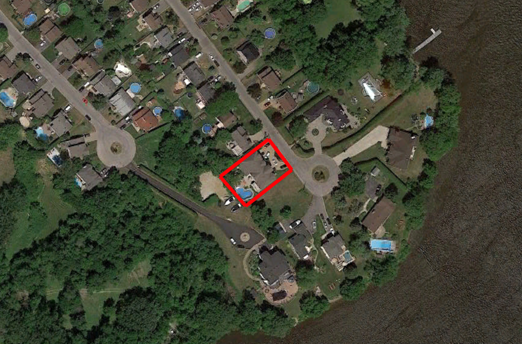 Tax Sale Montreal, Quebec - 041420-85