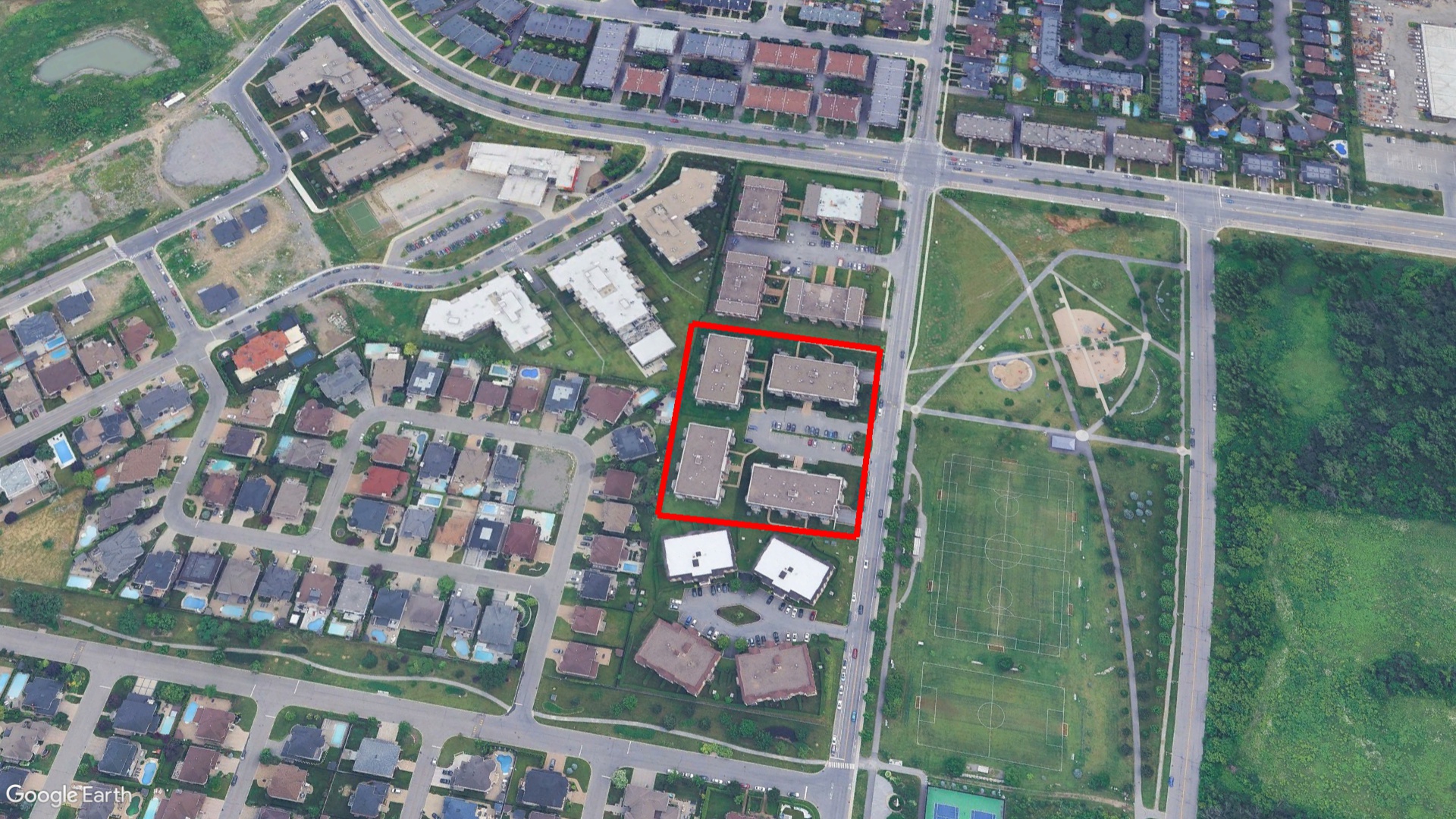 Tax Sale Montreal, Quebec - 051877-06