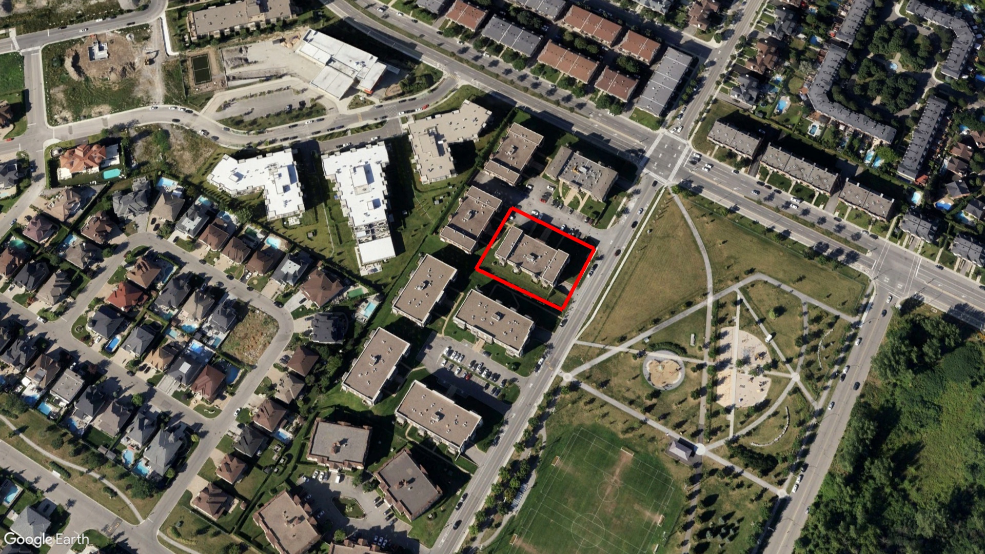 Tax Sale Montreal, Quebec - 051564-42