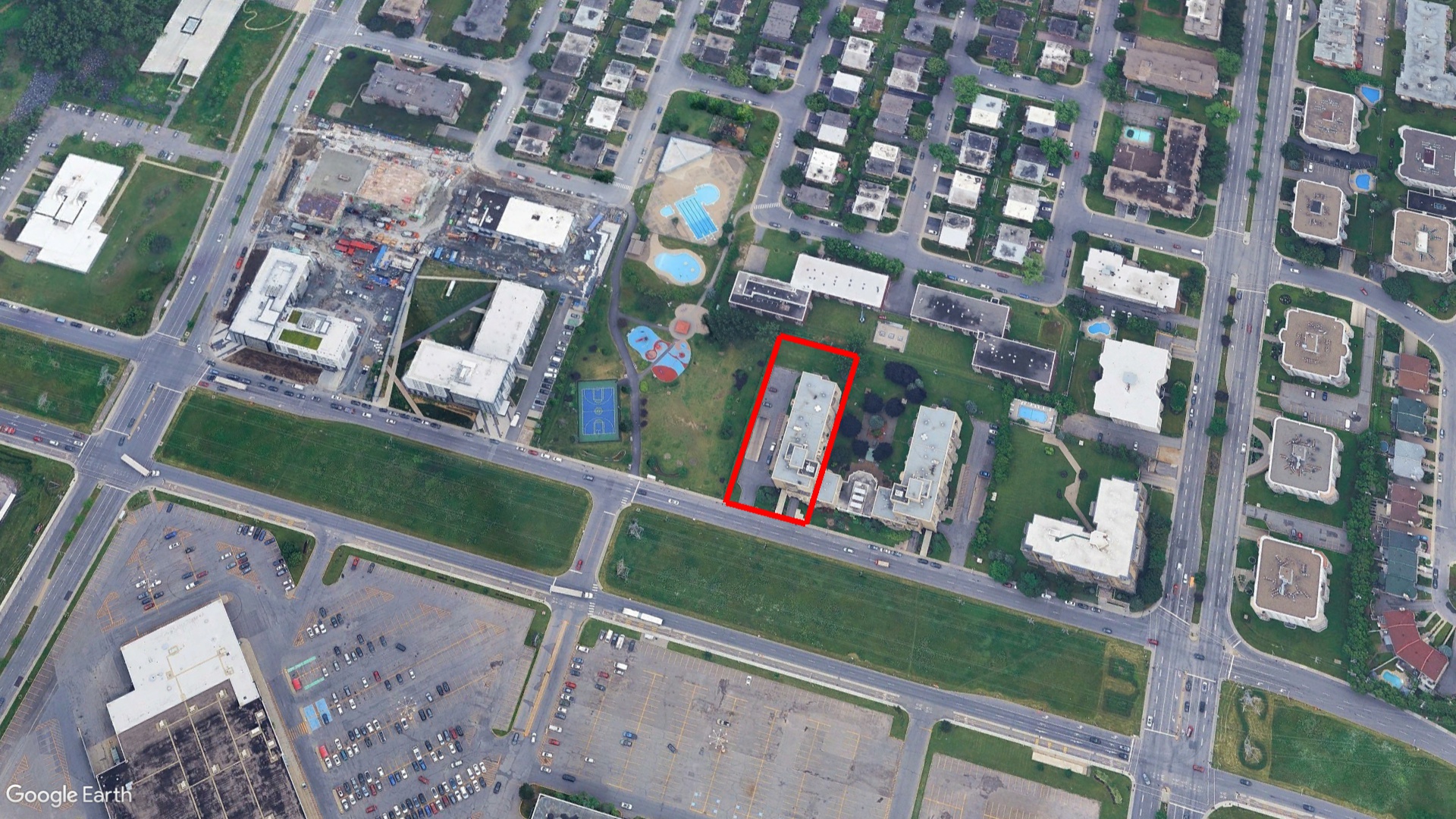 Tax Sale Montreal, Quebec - 041394-59