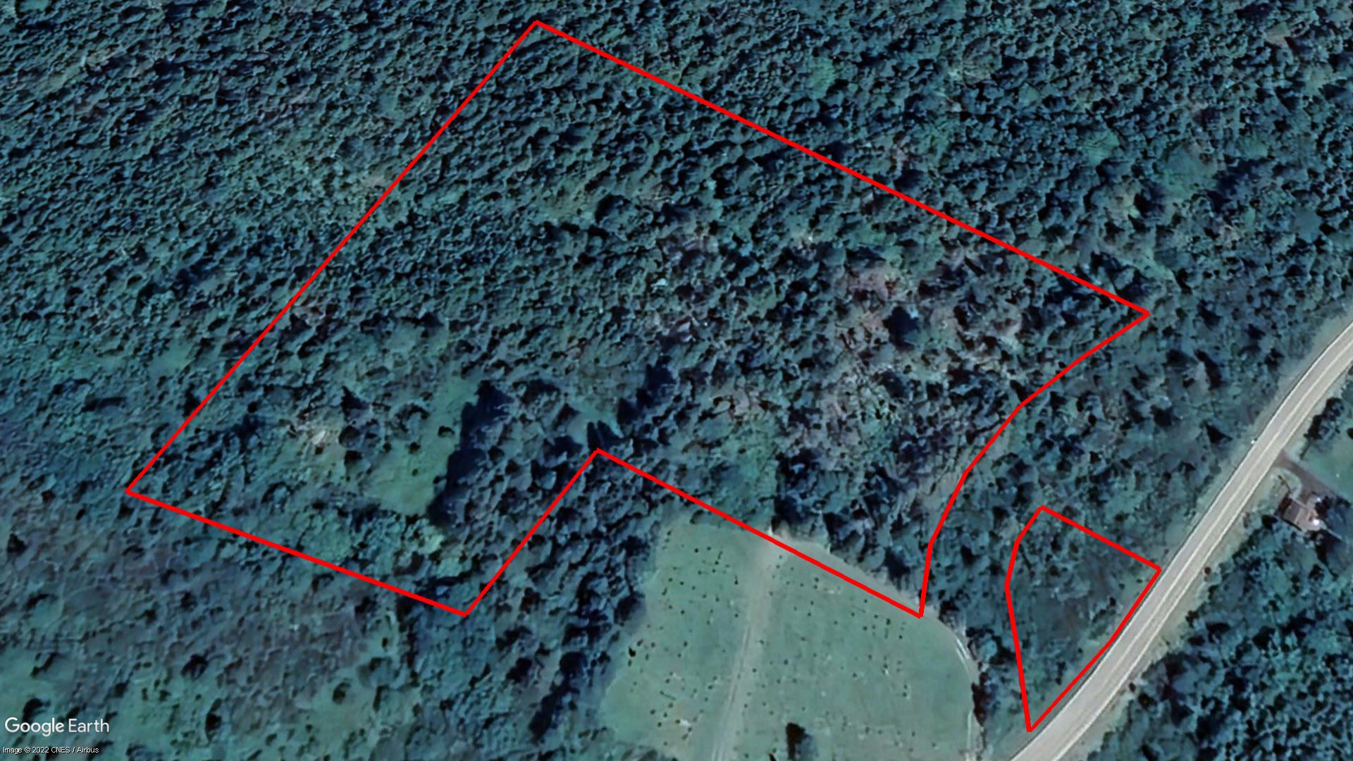 Tax Sale Lunenburg, Nova Scotia - 09673857