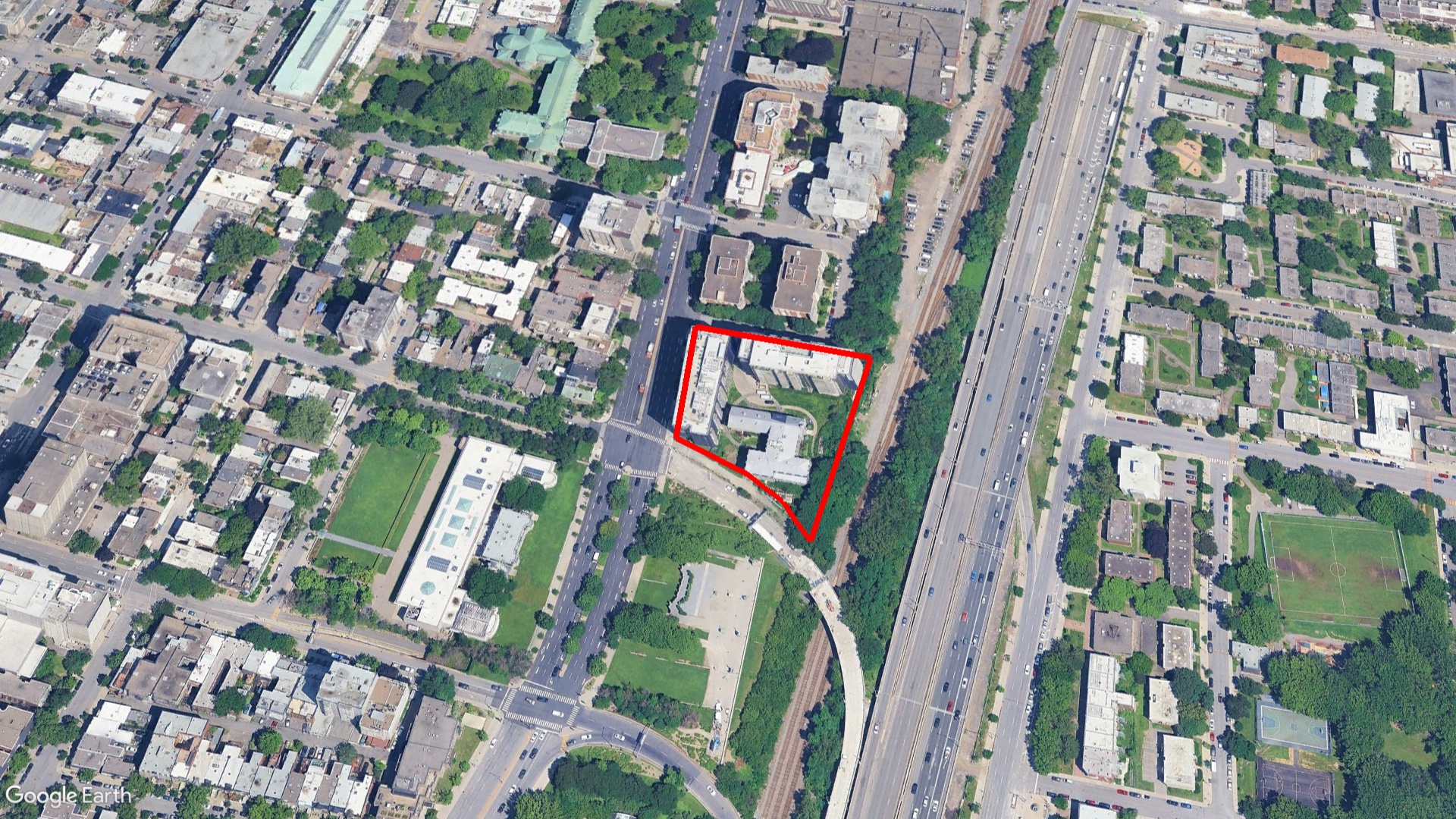 Tax Sale Montreal, Quebec - 260068-81