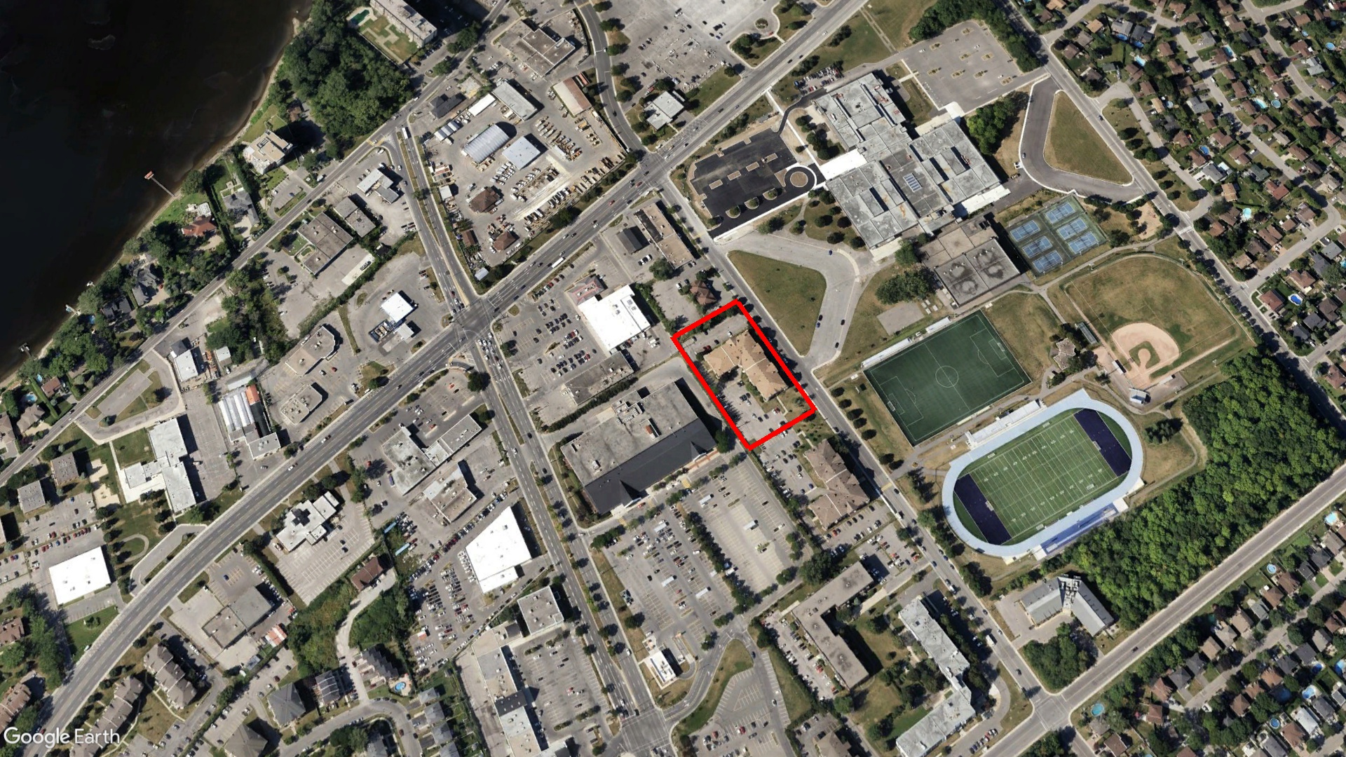 Tax Sale Montreal, Quebec - 041235-07