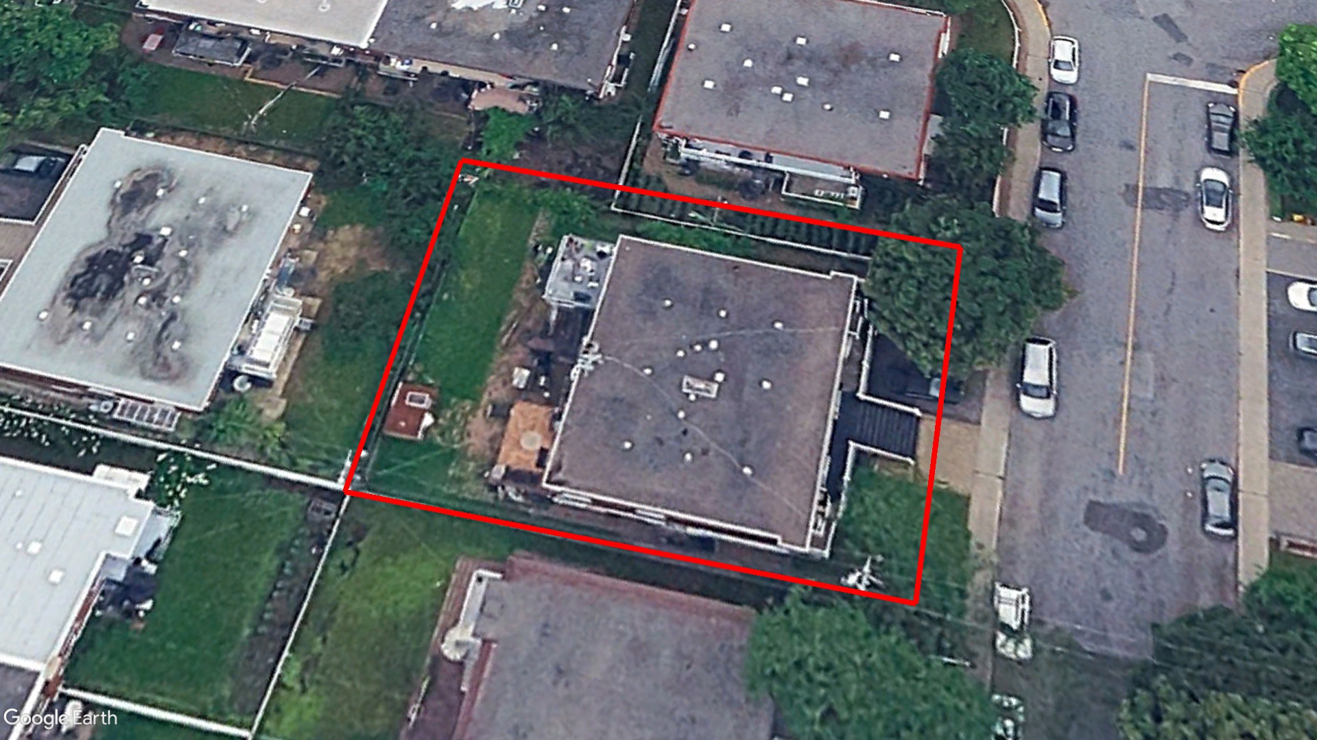 Tax Sale Montreal, Quebec - 020905-71