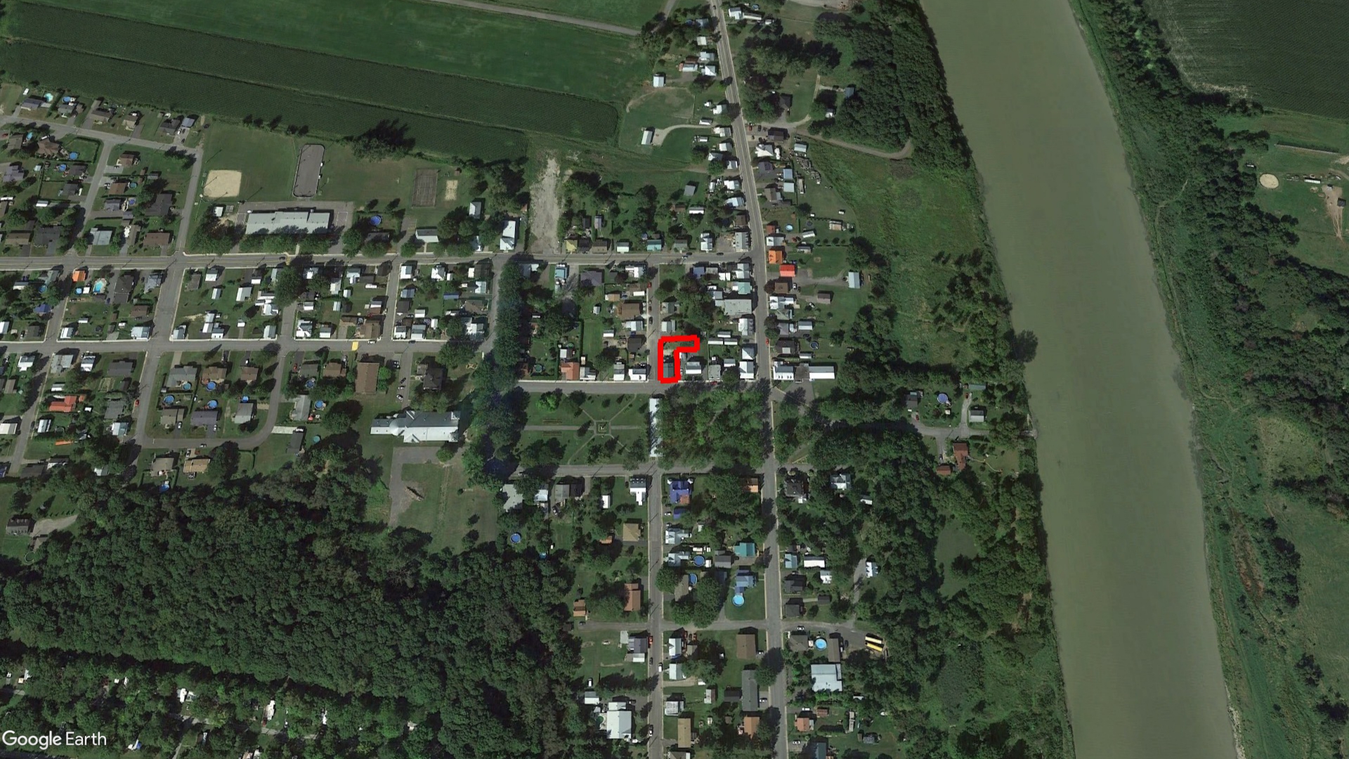 Tax Sale Massueville, Quebec - 4985-08-8539