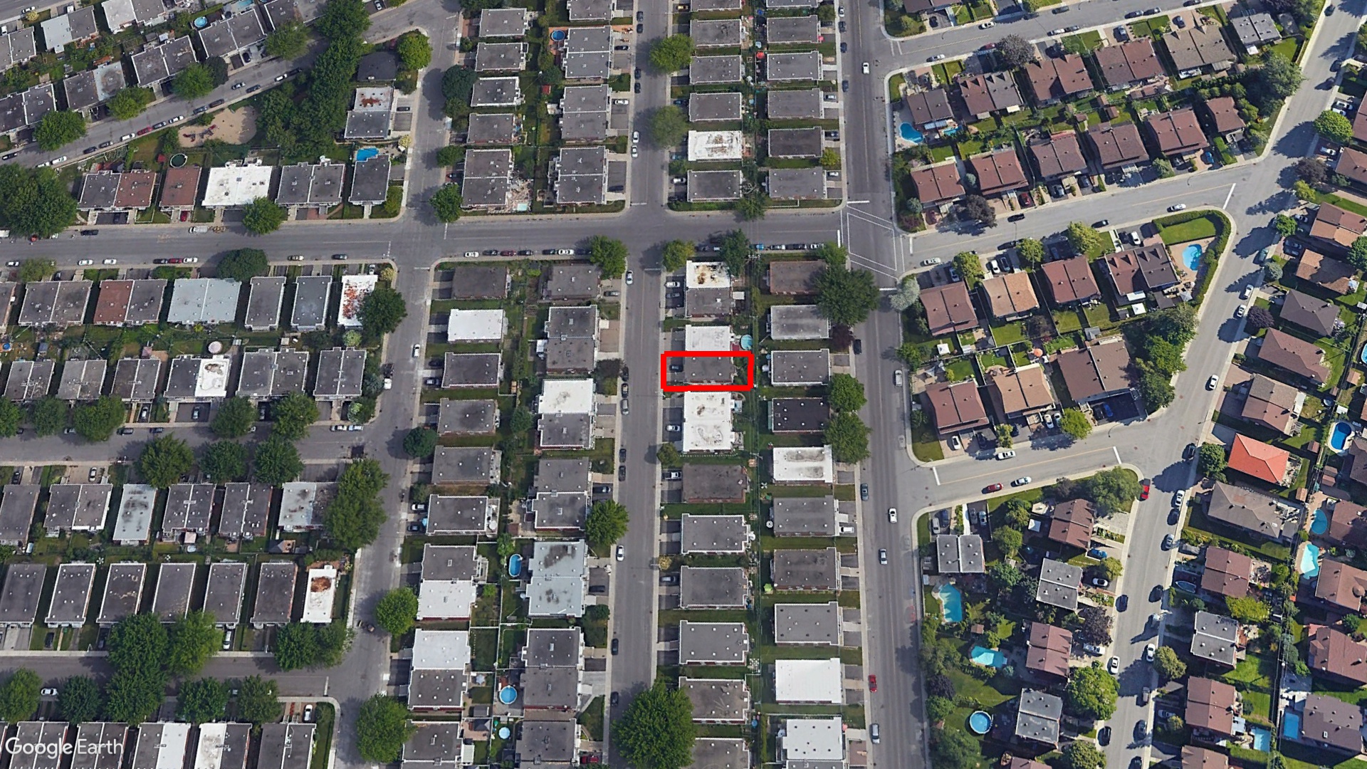 Tax Sale Montreal, Quebec - 040482-71