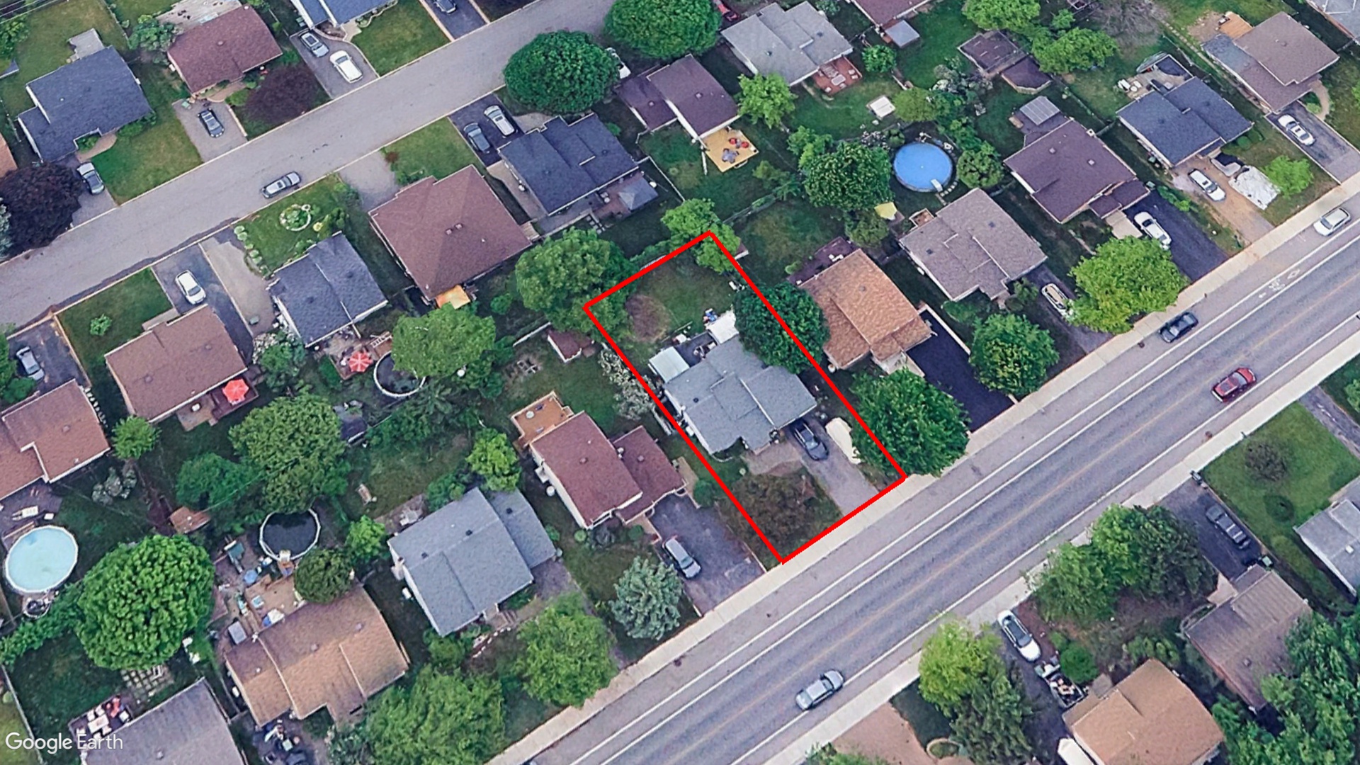 Tax Sale Montreal, Quebec - 040207-33