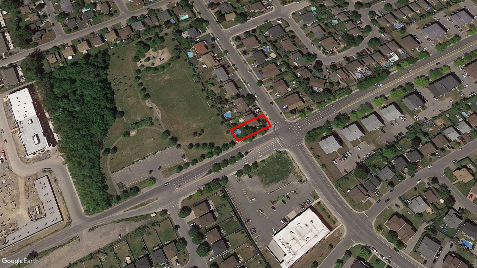 Tax Sale Montreal, Quebec - 040222-31