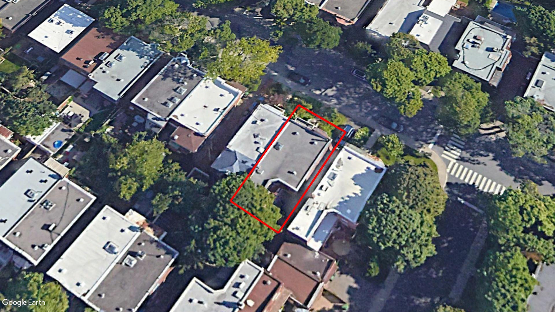 Tax Sale Montreal, Quebec - 030338-65