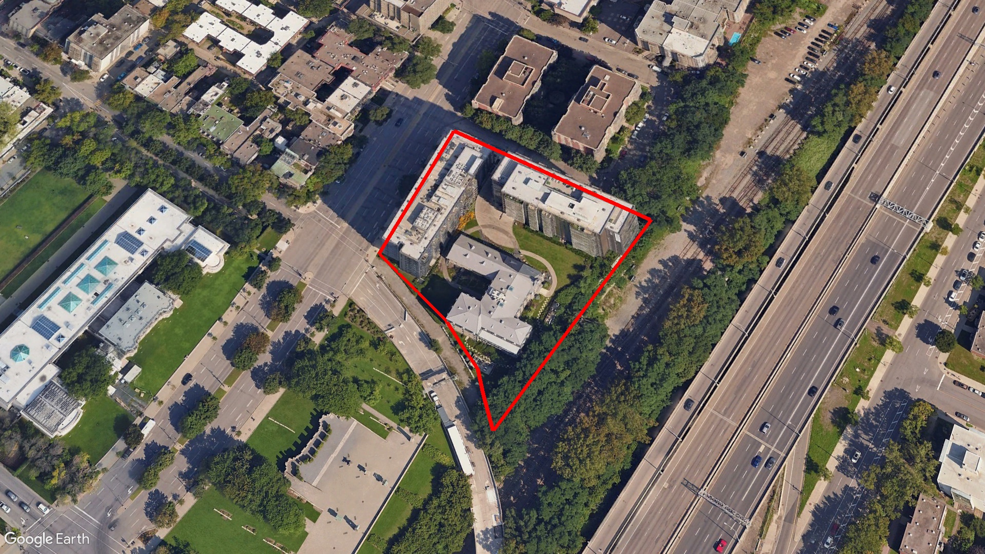 Tax Sale Montreal, Quebec - 260068-72