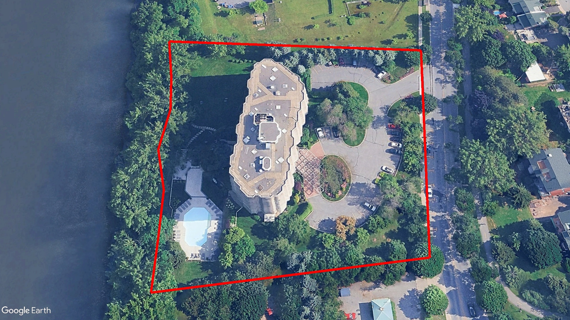 Tax Sale Montreal, Quebec - 011069-05