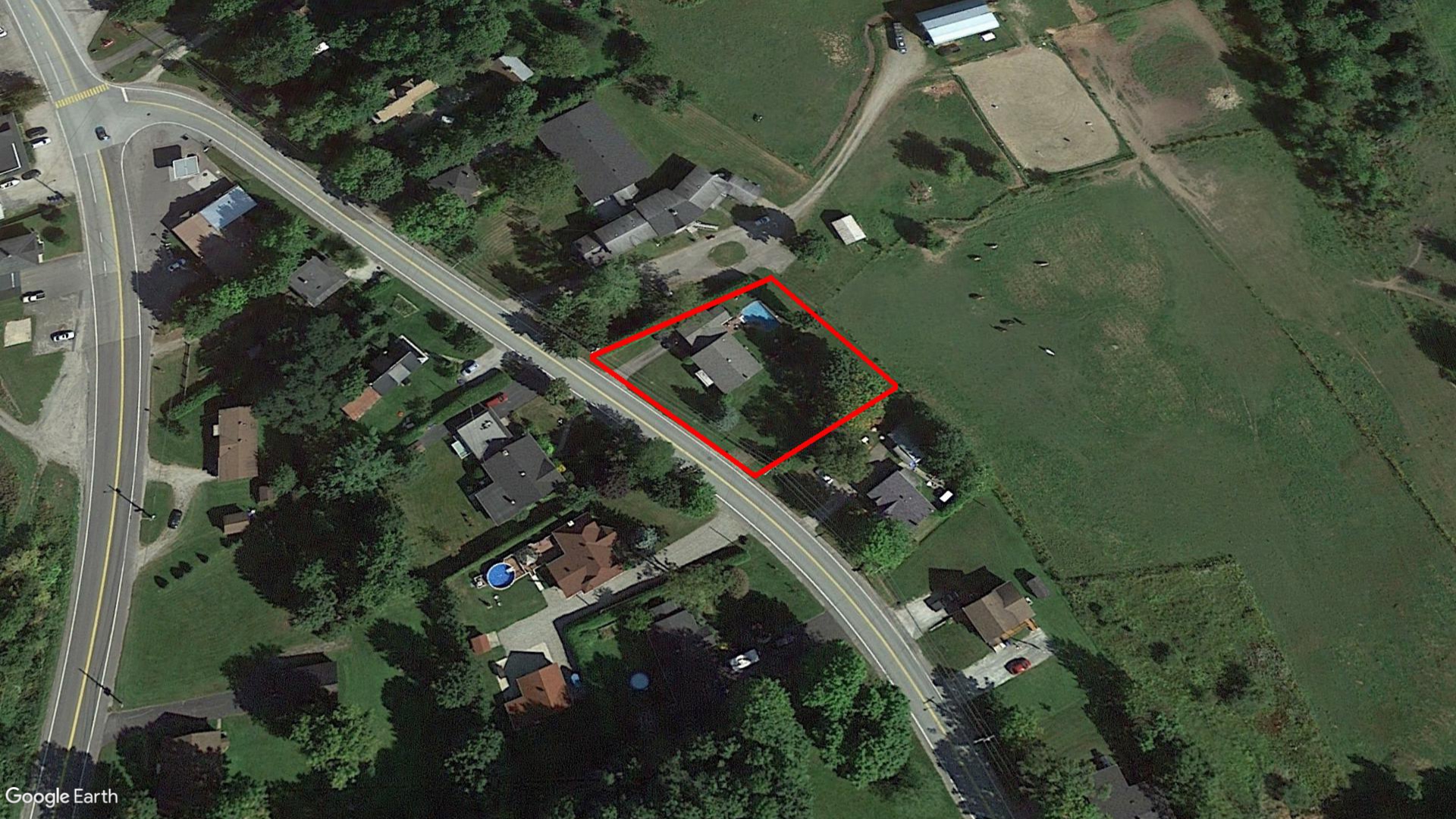 Tax Sale Coaticook, Quebec - 0111 08 2799